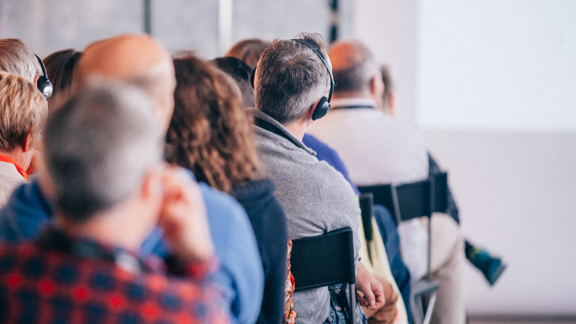 Kongress2_iStock-614852062