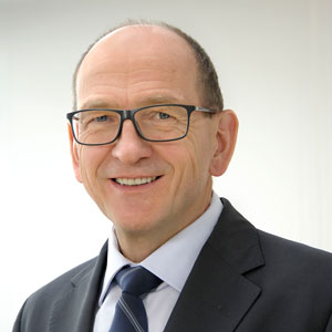 Institutsleiter_Prof_Dr_Ing_Albert_Heuberger