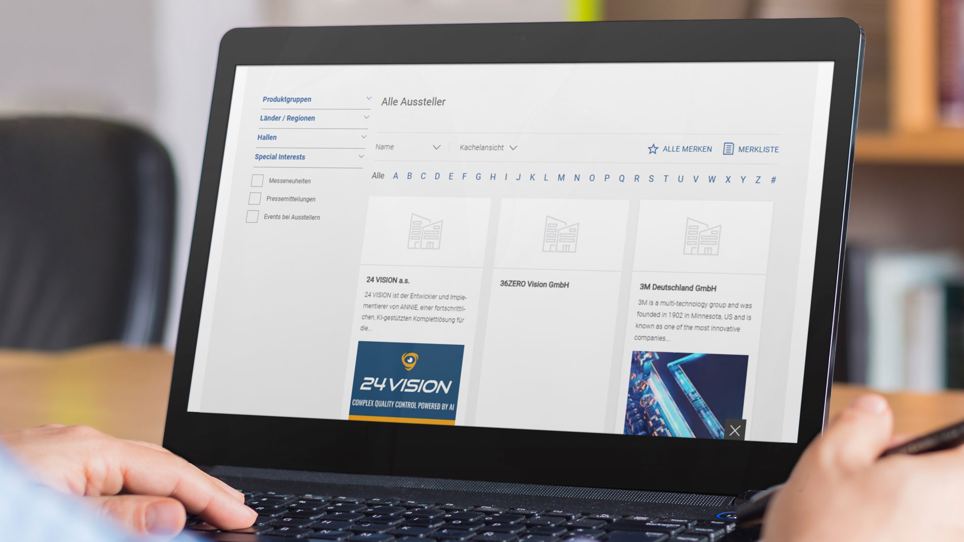 Darstellung der SPS Ausstellersuche auf einem Screen mit Filterfunktionen für Industrial AI Anbieter.
